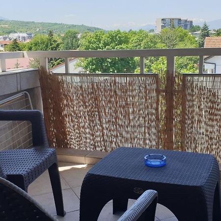 Spectacular Apartment In Skopje, City Mall Area Værelse billede